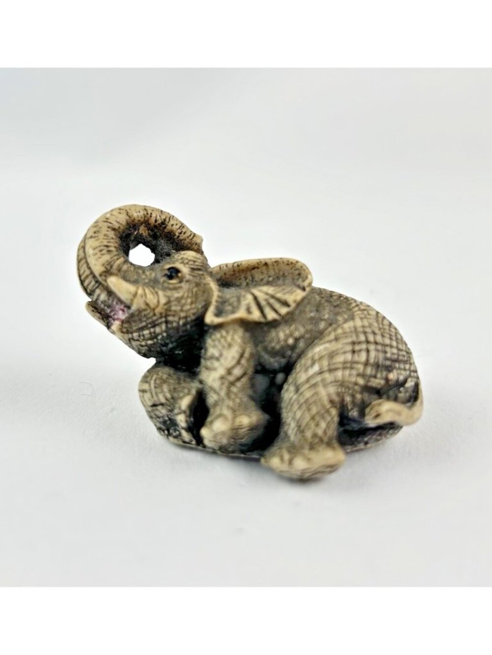 Vintage Cute Elephant Savanah Jungle Figurine 1.5" tall